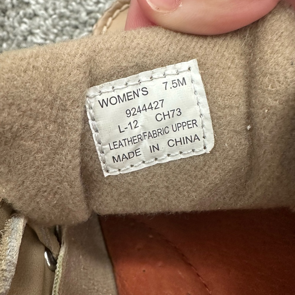 Women’s sperry size 7.5 - Picture 5 of 5